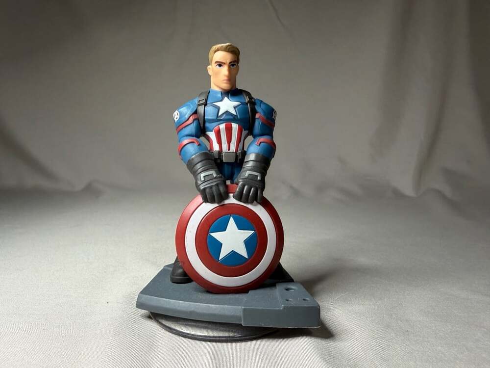 Disney Infinity 3.0 Marvel Captain America Figure
